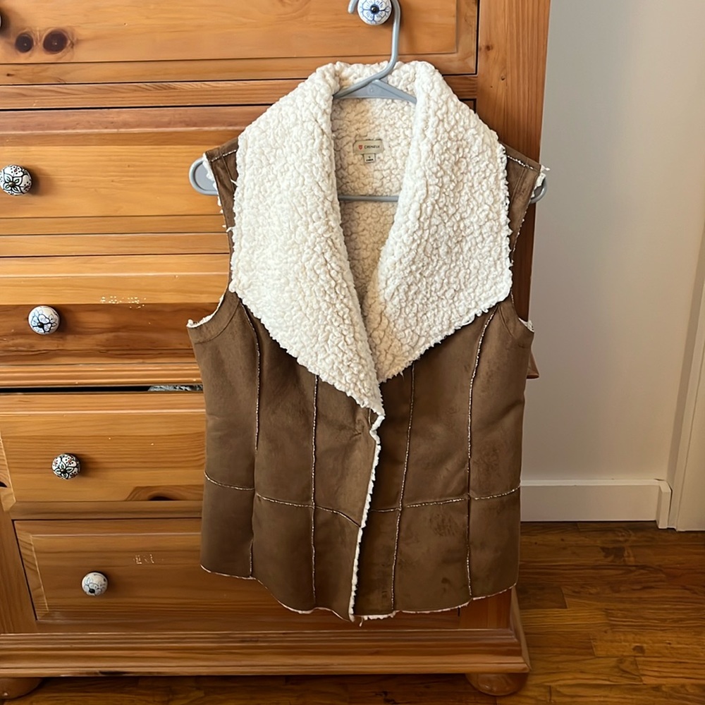 Brown Sherpa lined vest